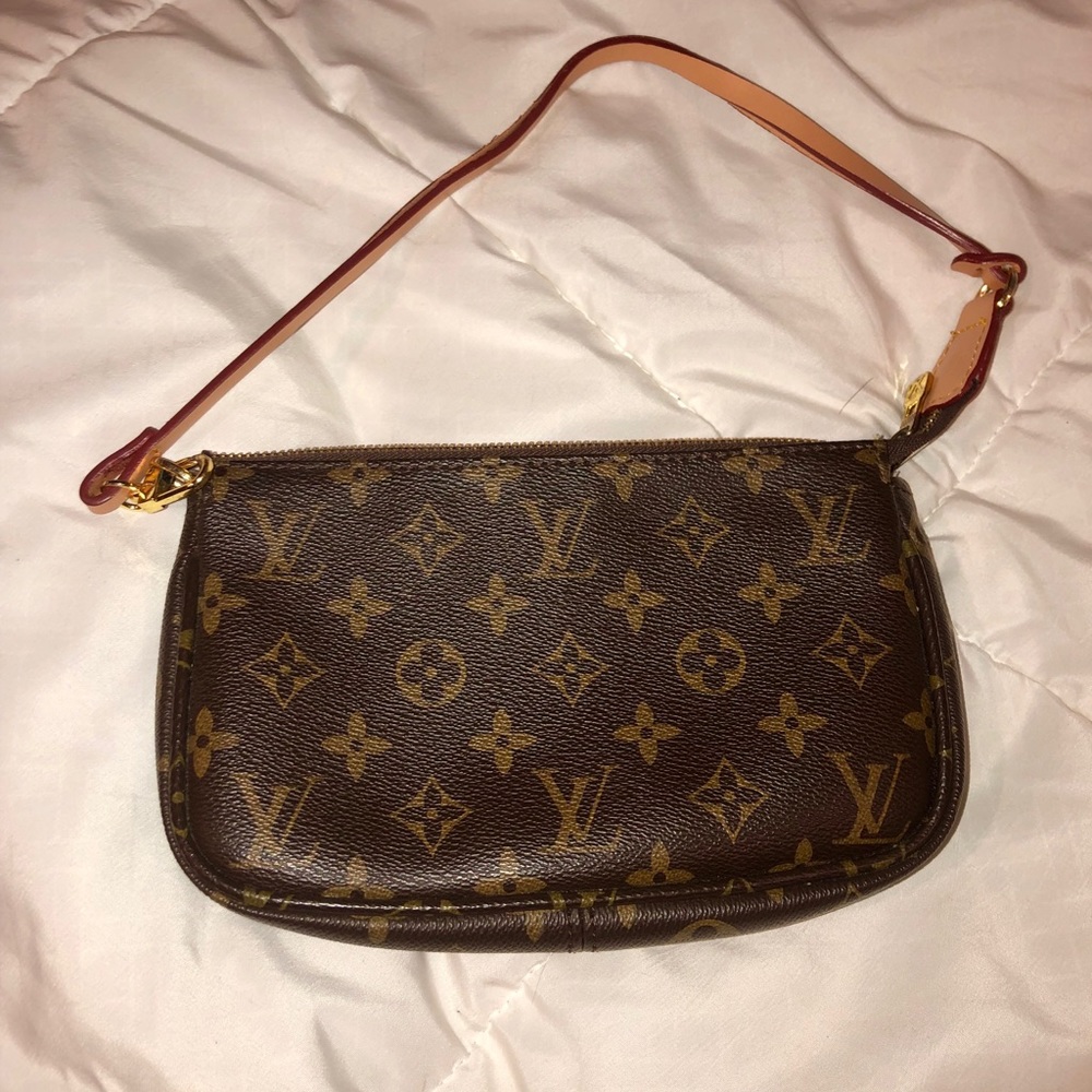 VINTAGE AUTHENTIC LOUIS VUITTON